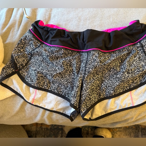 lululemon athletica Pants - Black & White Printed lululemon shorts